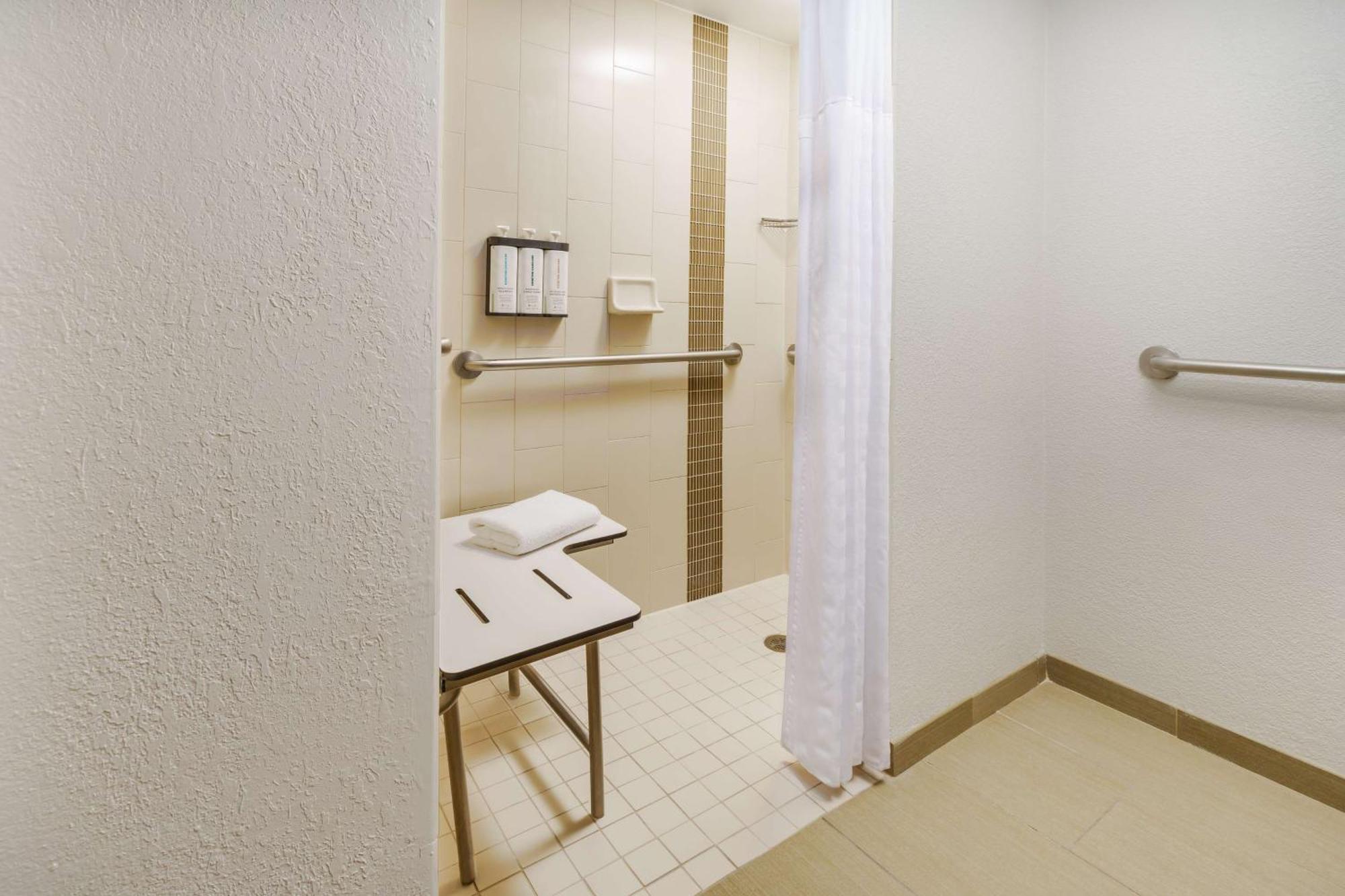 Hyatt Place Across From Universal Orlando Resort Экстерьер фото