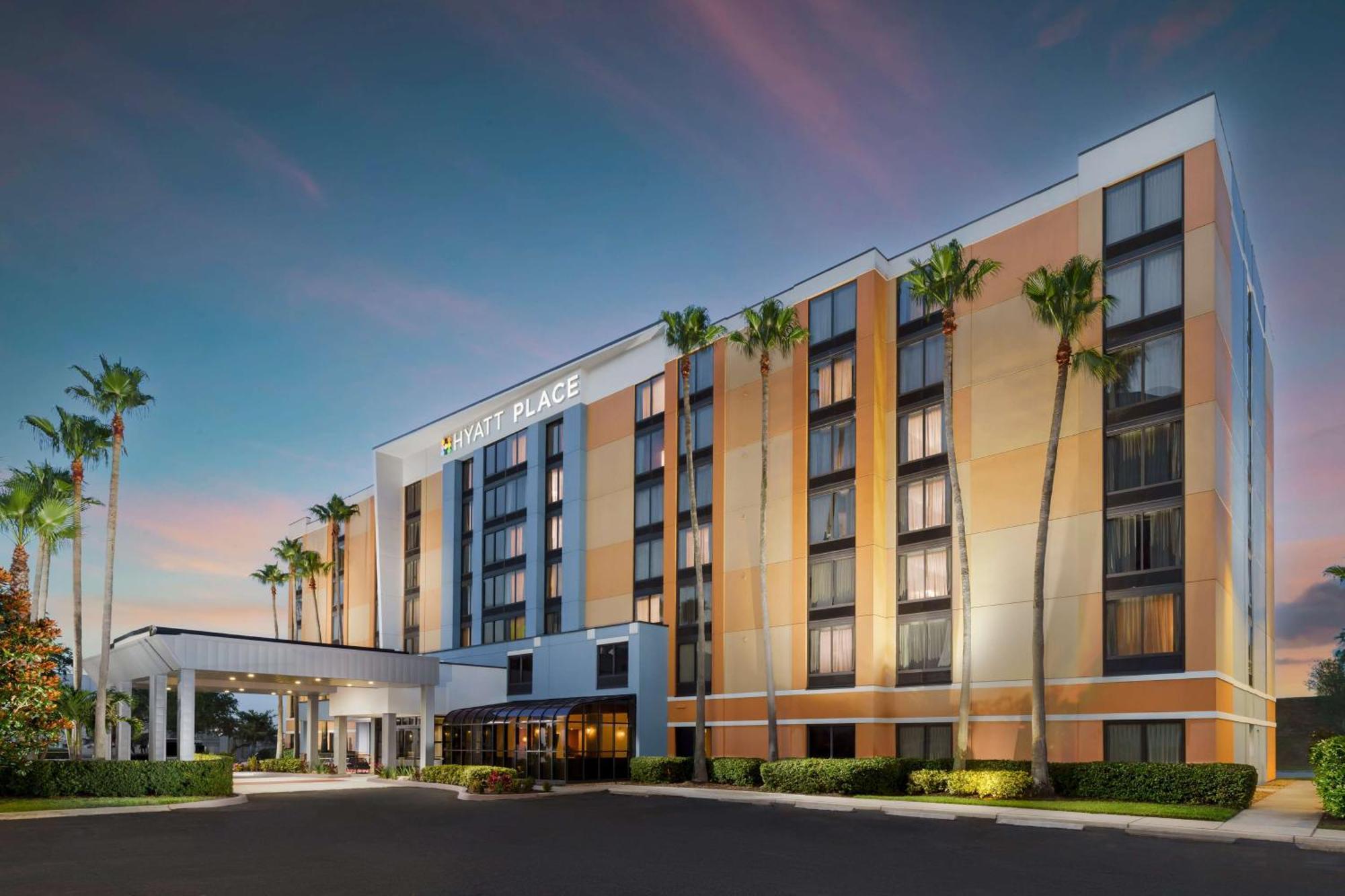 Hyatt Place Across From Universal Orlando Resort Экстерьер фото