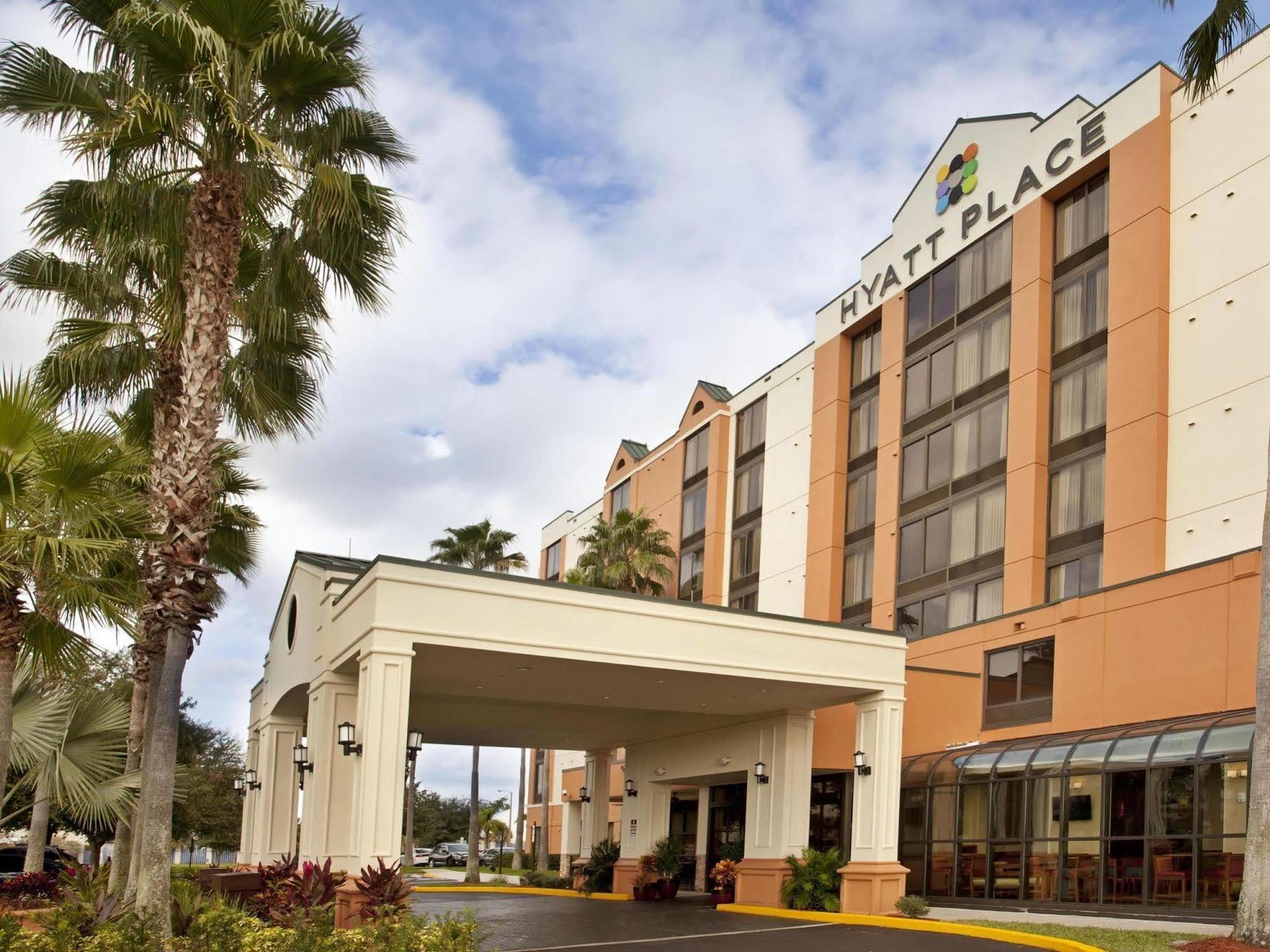 Hyatt Place Across From Universal Orlando Resort Экстерьер фото